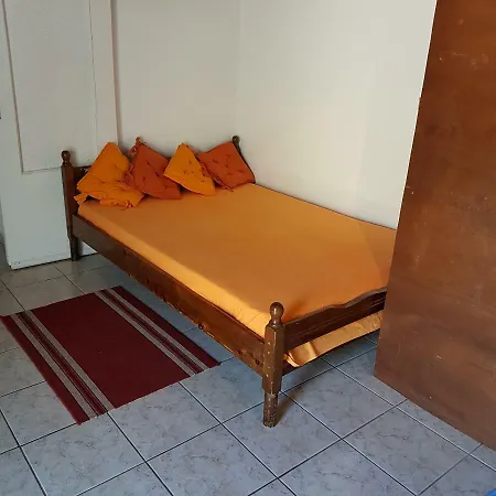 Konte Close To The Sea Holiday home Plitra